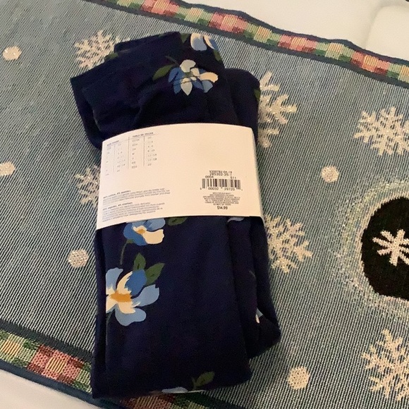 Old Navy Leggings navy blue w flowers still packaged NEW size XL fits 14,16,18 - Picture 4 of 5